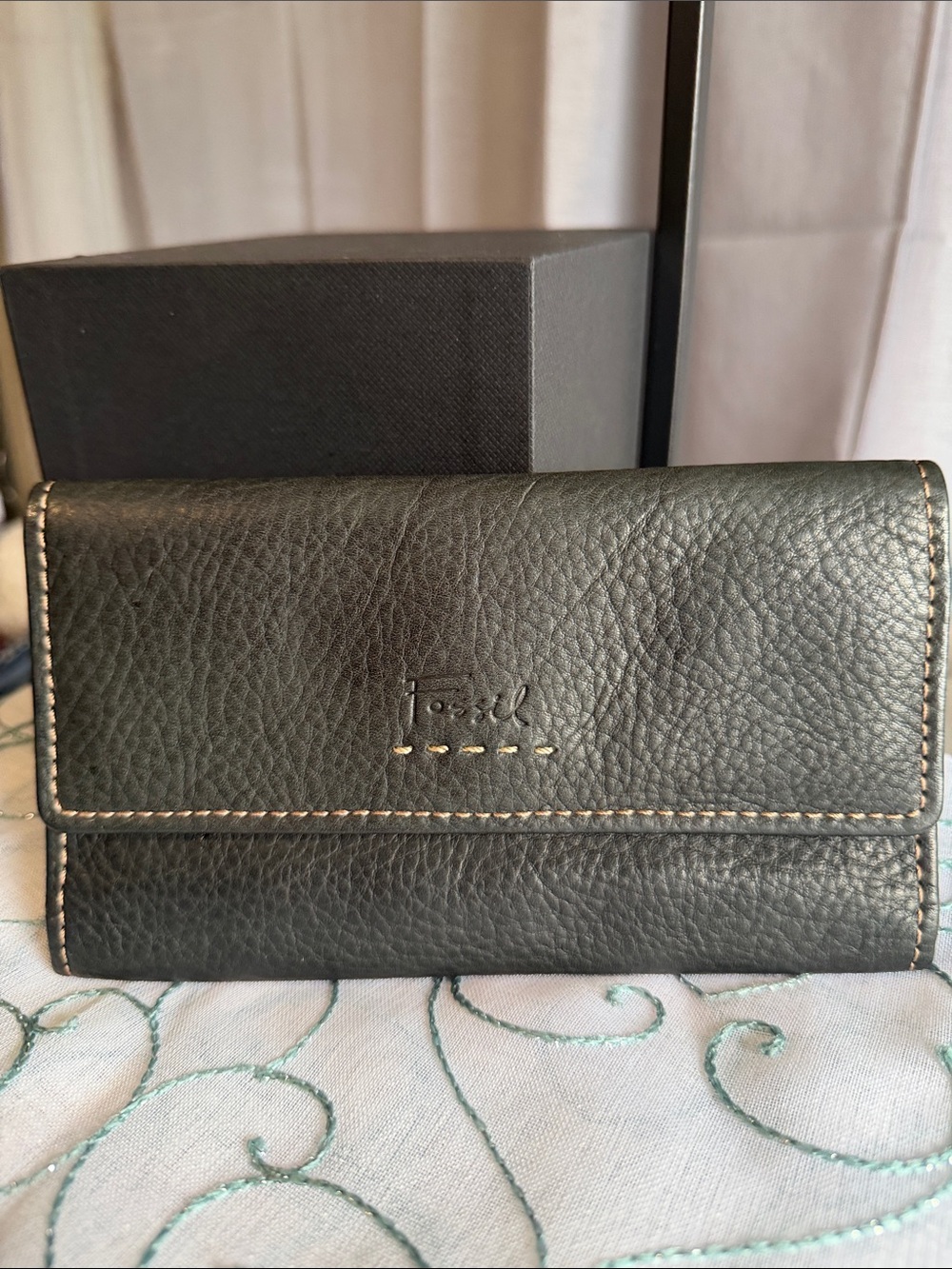 Fossil Black Pebbled Leather Trifold Wallet